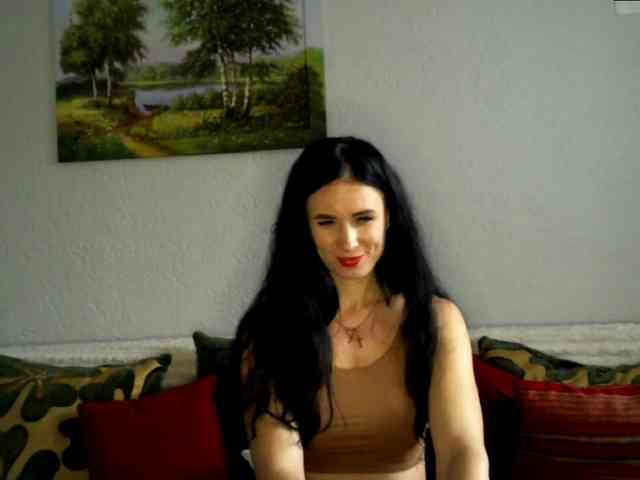 MilfLunna webcam