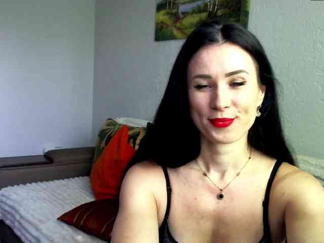 MilfLunna webcam