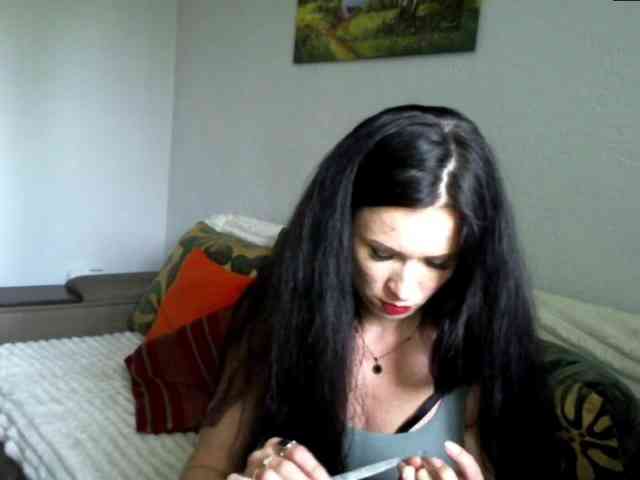 MilfLunna webcam