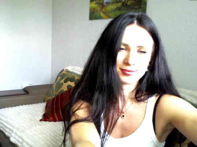 MilfLunna webcam