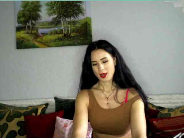 MilfLunna webcam