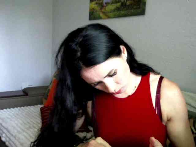 MilfLunna webcam