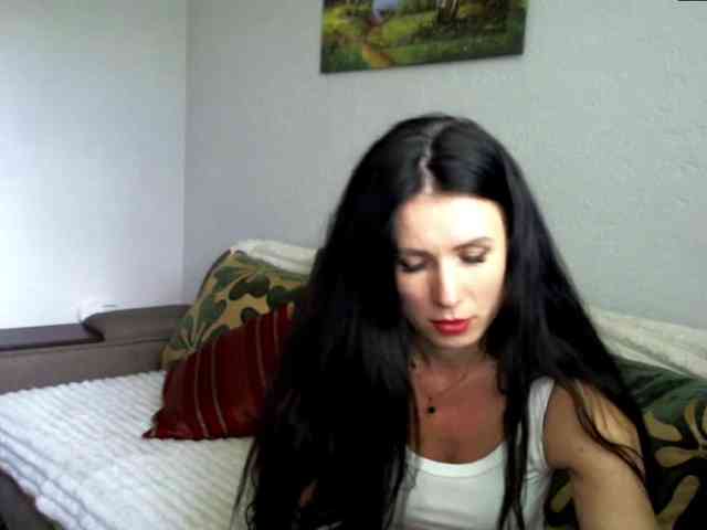 MilfLunna webcam