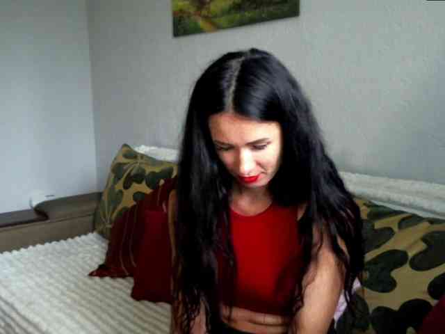 MilfLunna webcam