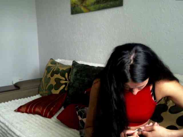 MilfLunna webcam