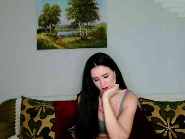 MilfLunna Live Webcam on BongaCams