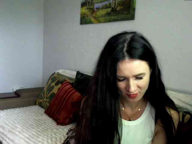 MilfLunna webcam