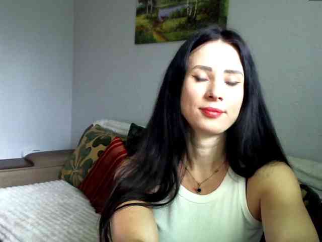 MilfLunna webcam