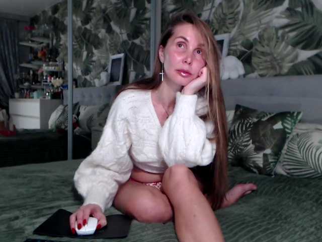 Aurora108's BongaCams show and profile