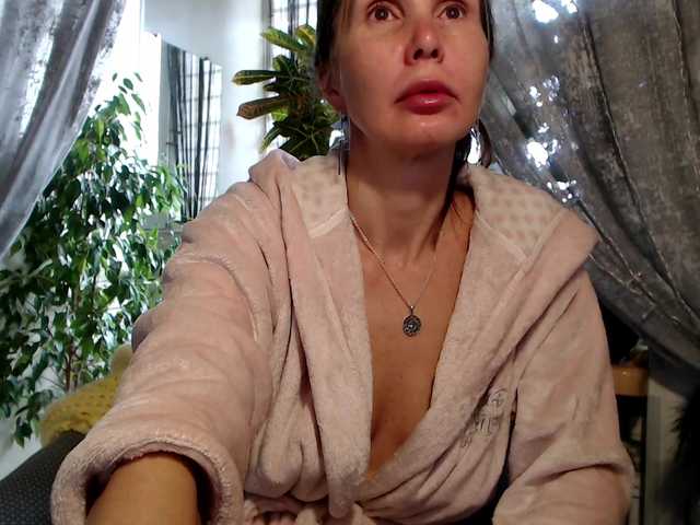 Aurora108's BongaCams show and profile