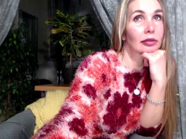 Aurora108's BongaCams show and profile