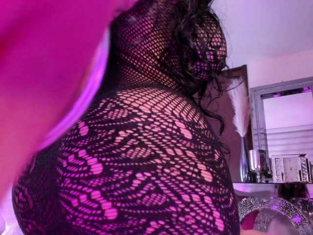 Valeriajade's BongaCams show and profile