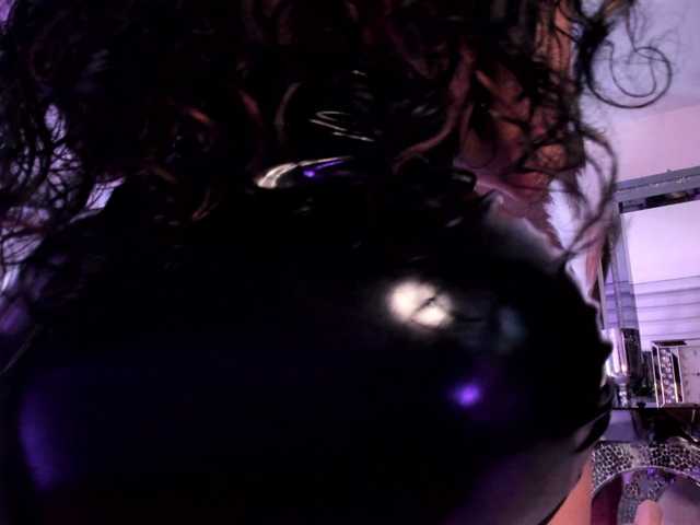 Valeriajade's BongaCams show and profile