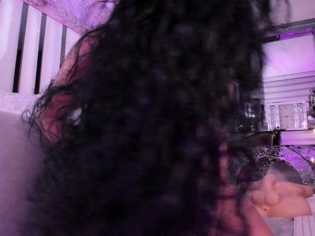 Valeriajade's BongaCams show and profile