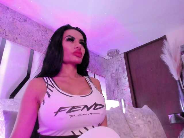 Valeriajade's BongaCams show and profile