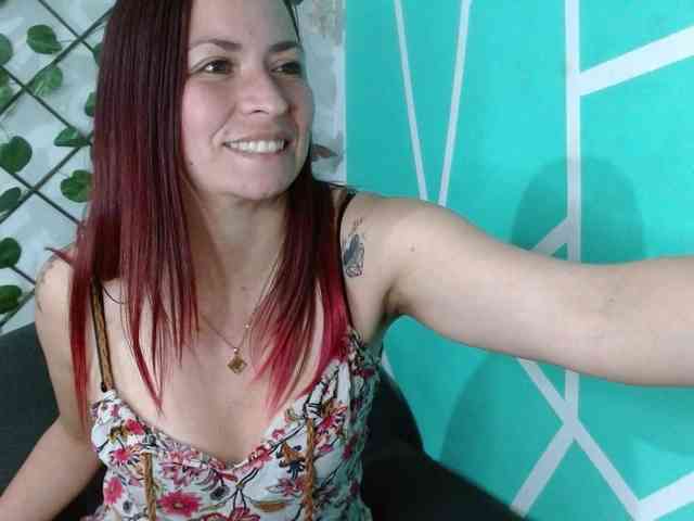 nude live chat room Salems83