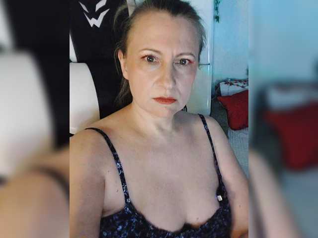 lovesupergerl's BongaCams show and profile