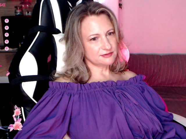 lovesupergerl from BongaCams is Freechat