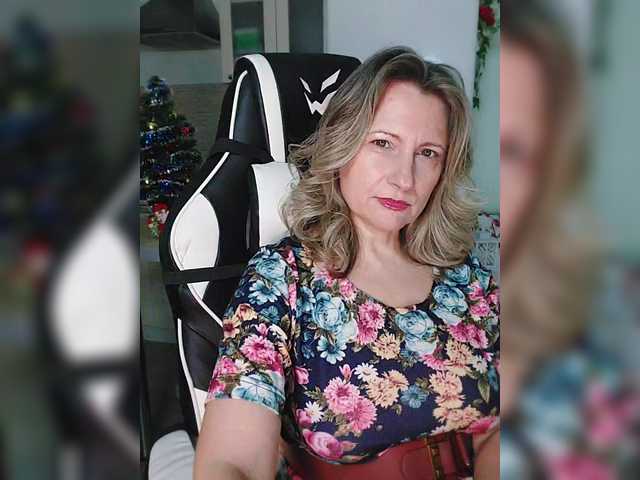 lovesupergerl's BongaCams show and profile