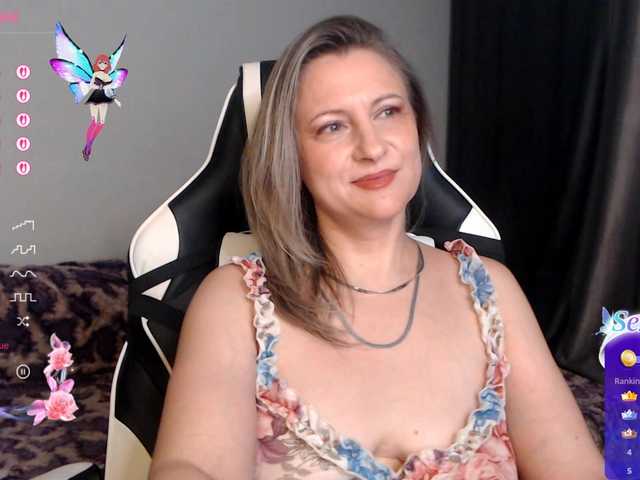 lovesupergerl's BongaCams show and profile