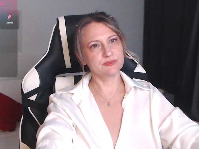 lovesupergerl —   @total, Collected @sofar, remains to be assembled @remain .I don't take my clothes off in the chat. everything is private. private chat 200 token. full private chat 500 token. before the start write a private message