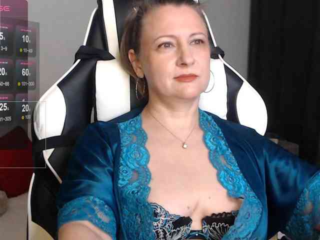 LoveSuperGerl webcam