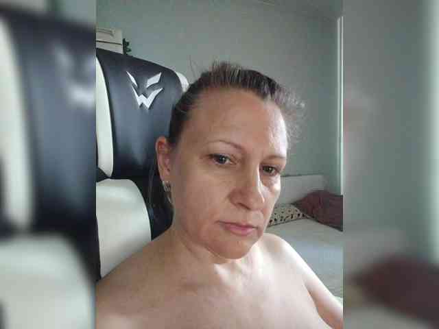 LoveSuperGerl webcam