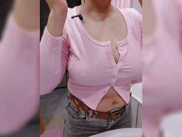 LoveSuperGerl webcam