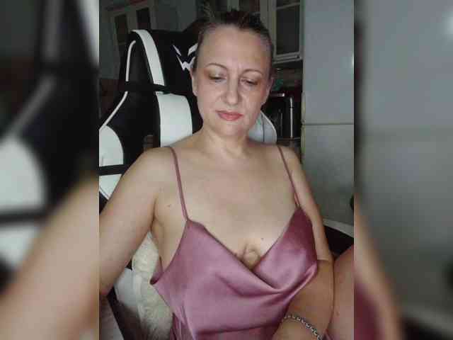 LoveSuperGerl webcam