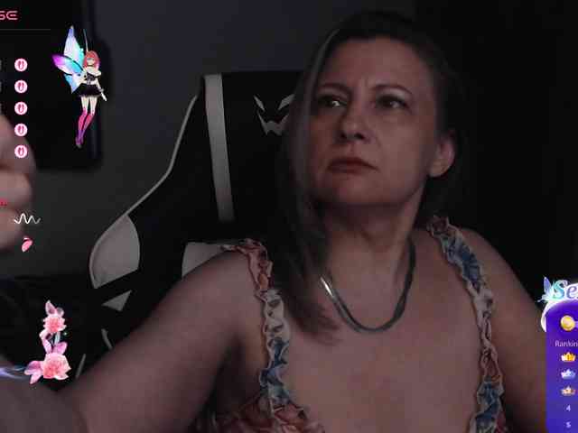 LoveSuperGerl webcam