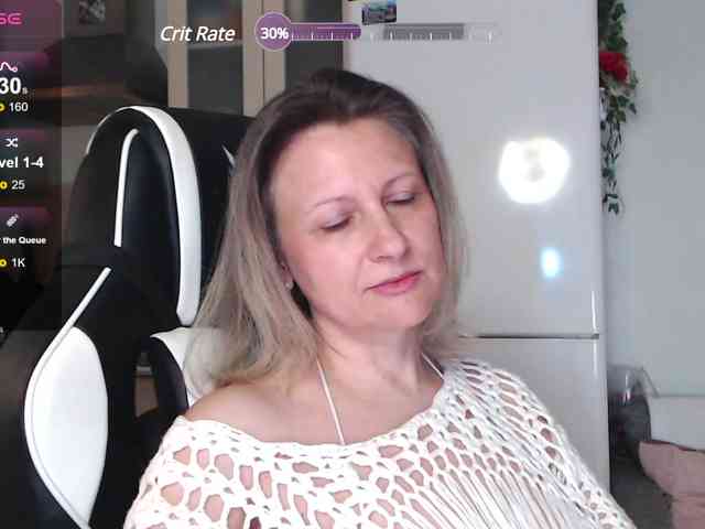 LoveSuperGerl webcam