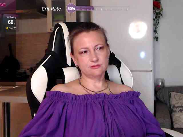 LoveSuperGerl webcam