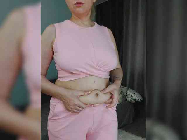 LoveSuperGerl webcam