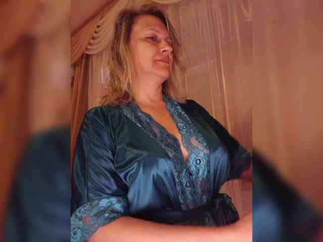 LoveSuperGerl webcam