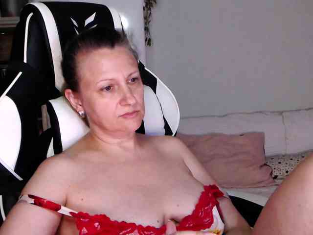 LoveSuperGerl webcam