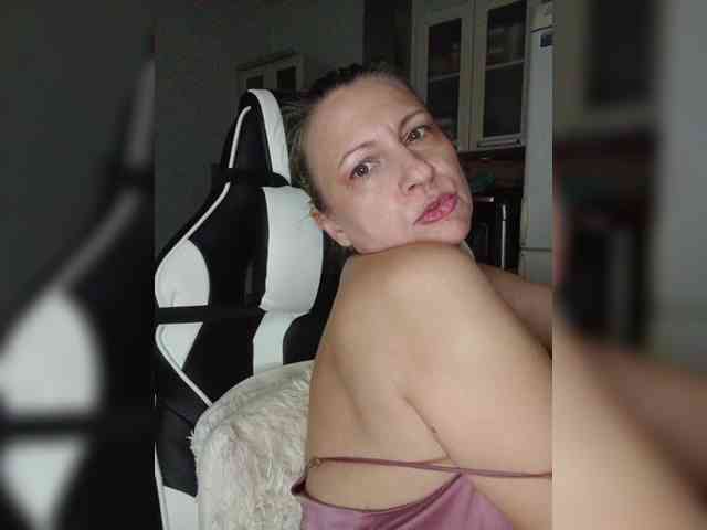 LoveSuperGerl webcam