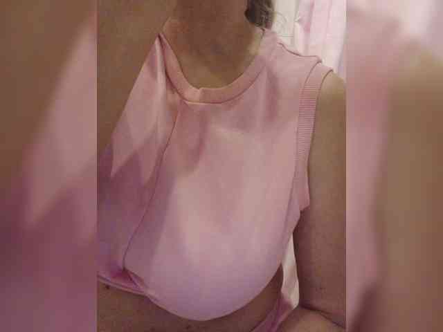 LoveSuperGerl webcam