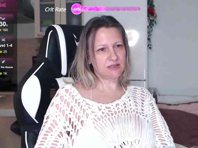 LoveSuperGerl webcam