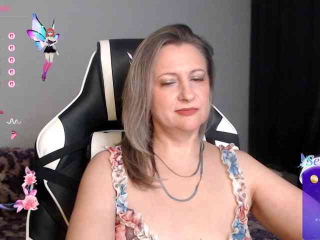 LoveSuperGerl webcam