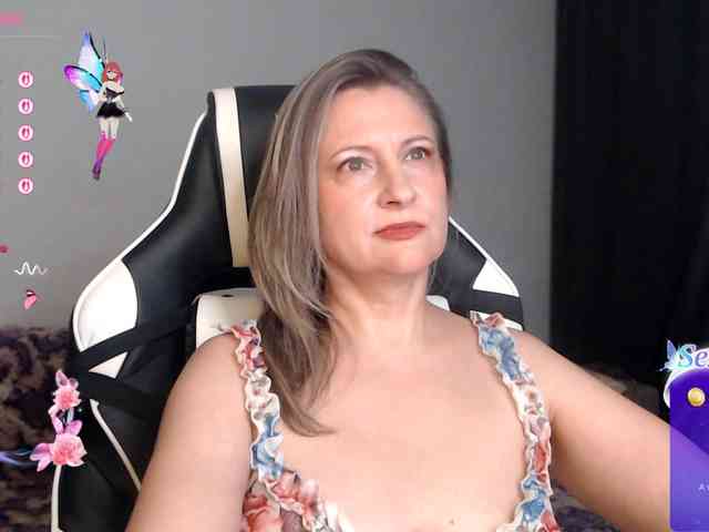 LoveSuperGerl webcam