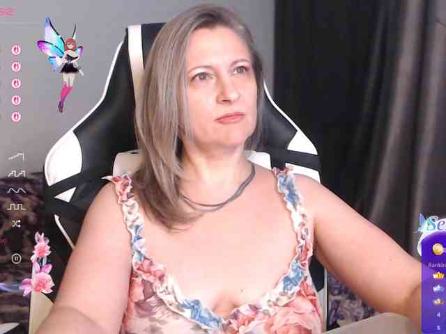 LoveSuperGerl webcam