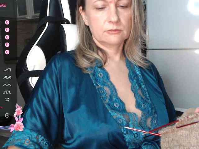 LoveSuperGerl webcam