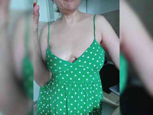LoveSuperGerl webcam