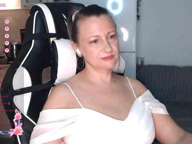 lovesupergerl Live Webcam on BongaCams