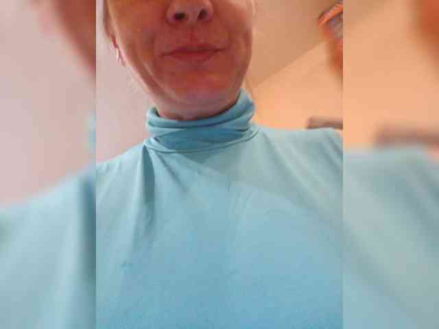 lovesupergerl Live Webcam on {site_name}