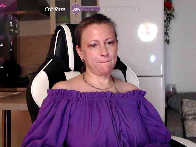 LoveSuperGerl webcam