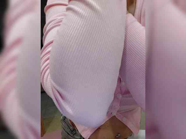 LoveSuperGerl webcam