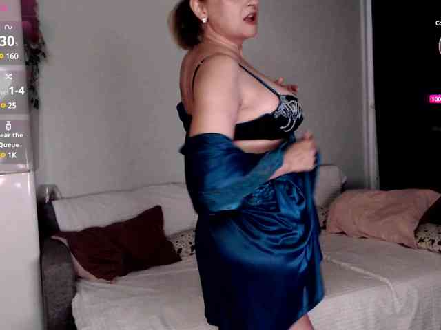 LoveSuperGerl webcam