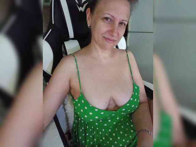 LoveSuperGerl webcam