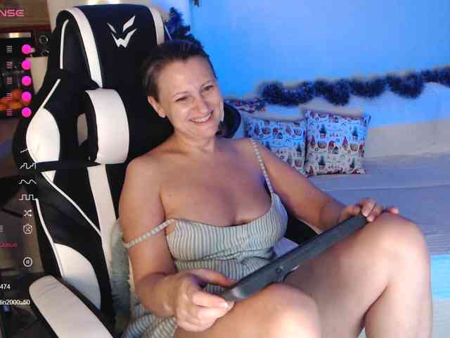 LoveSuperGerl webcam